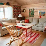 Traditional Log At Reineskarvet Prázdninový dům