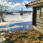 Casa de Férias Traditional Log At Reineskarvet