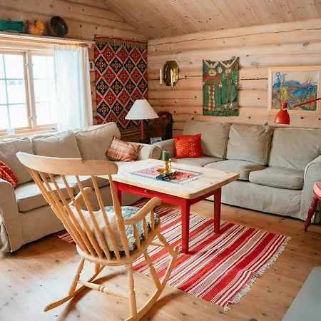 Traditional Log At Reineskarvet Vakantiehuis